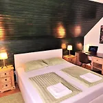 Quarto em Acomodações Particulares Tourist House Capricorn Bled