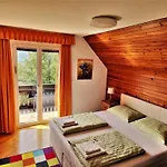 Tourist House Capricorn Quarto em Acomodações Particulares