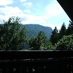 Homestay Tourist House Capricorn Bled