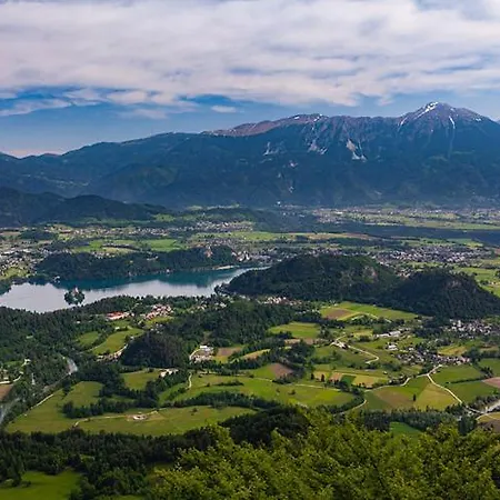 Tourist House Capricorn Nastanitev v družini *