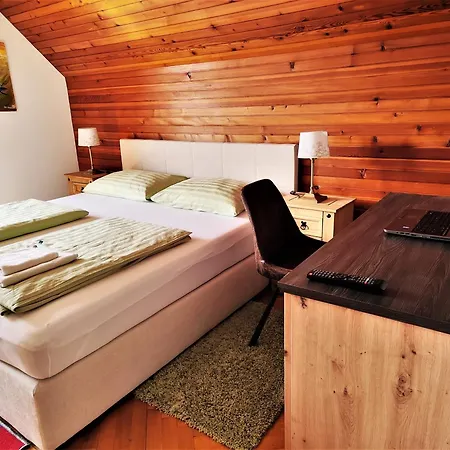 Tourist House Capricorn * Bled