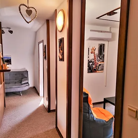 Rum i privatbostad Tourist House Capricorn *