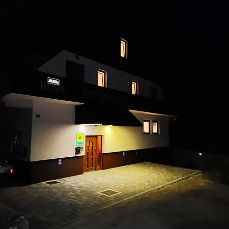 Tourist House Capricorn * Bled