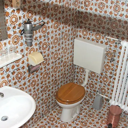 Δωμάτια σε οικογενειακή κατοικία Tourist House Capricorn Μπλεντ