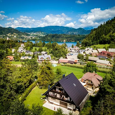 Tourist House Capricorn Rum i privatbostad Bled