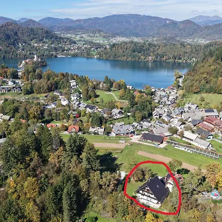 Tourist House Capricorn ホームステイ *